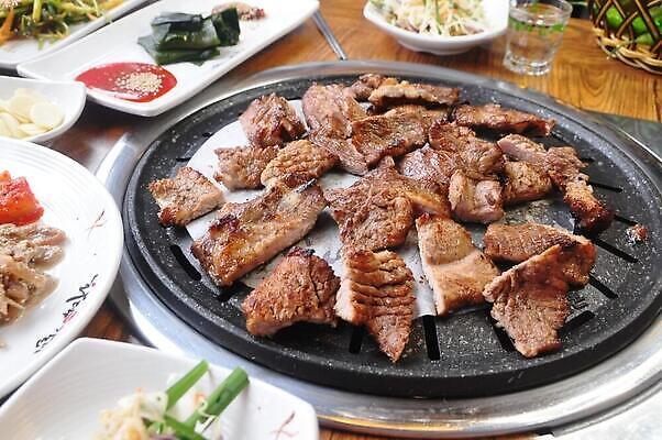 포토 JPG 해외이미지 접시 음식 재료 육류 어류 요리 사람없음 파란색 해산물 레시피 해외202309 해외포토 식기 컬러 식재료 수중동물 파일형식