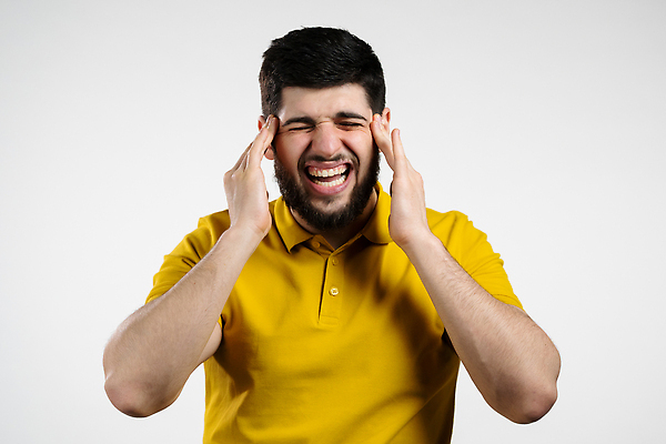 포토 JPG 해외이미지 백인 라이프스타일 손 여자 얼굴 백그라운드 비즈니스 청소년 스트레스 실내 피곤 한명 사람 성인 가로 뷰티 머리 고통 슬픔 흰색 좌절 질병 고민 두통 문제 고립 광 우울증 위기 여자만 여자한명만 성인여자한명만 성인만 해외202309 해외포토 서양인 1 감정 컬러 컨셉 의학 내부 생활 신체부위 성인여자만 파일형식