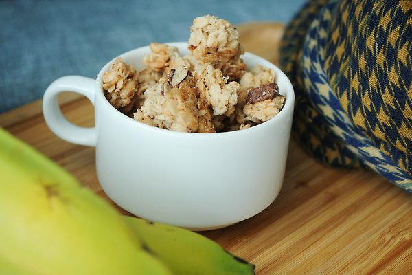 포토 JPG 해외이미지 조각 유제품 건강 사람없음 에너지 낟알 시리얼 아몬드 건포도 개암 귀리 그래놀라 해외202309 해외포토 열매 음식 포도 곡류 견과류 건과일 파일형식