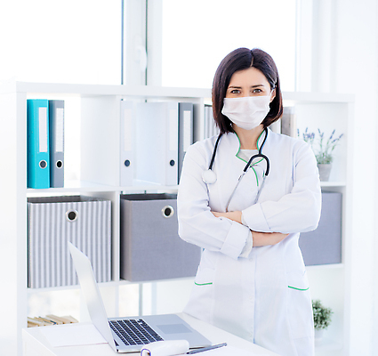 포토 JPG 해외이미지 여자 실내 건강 병원 가면 한명 사람 사무실 약 고통 장비 추위 의사 업무 열 바이러스 보호 질병 위험 예방 문서 약속 감염 번짐 돌봄 인플루엔자 전염병 증상 코로나바이러스 해외202309 해외포토 1 감정 컨셉 비즈니스 의학 모션 내부 의료진 작업 파일형식 효과