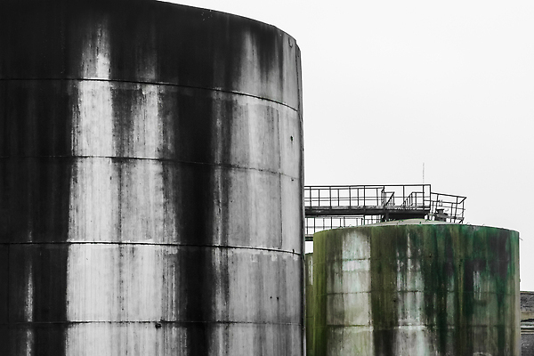 포토 JPG 해외이미지 식물 산업 백그라운드 비즈니스 건축양식 공장 통 굴뚝 사람없음 건물 경제 글로벌 환경 탑 금속 힘 에너지 흰색 액체 오염 역 제조 휘발유 석유 컨테이너 철 버리기 탱크 연료 가스 시스템 난방 수납 공학 디젤 옛날 철강 파이프라인 화학물질 해외202309 해외포토 건축물 교육 건축 컬러 공업 교통시설 모션 재질 화학 파이프_관 파일형식