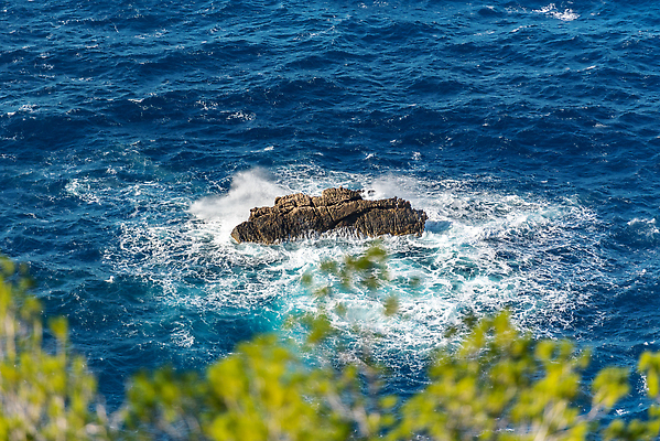 포토 JPG 해외이미지 유럽 파도 바다 섬 여행 자연 하늘 휴가 산 안테나 풍경 사람없음 야외 가로 초록색 물 여름 파란색 강 뷰티 바위 만 스페인 망토 지중해 내추럴 알리칸테 파라다이스 해외202309 해외포토 자연요소 계절 나라 컬러 통신 돌_바위 생태계 파일형식