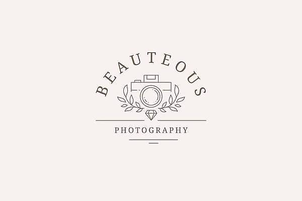 EPS 해외이미지 잎 일러스트 비즈니스 사람없음 카메라 심볼 라인아트 심플 월계관 월계수 미니멀 해외202309 해외일러스트 식물 선 전자제품 파일형식 벡터