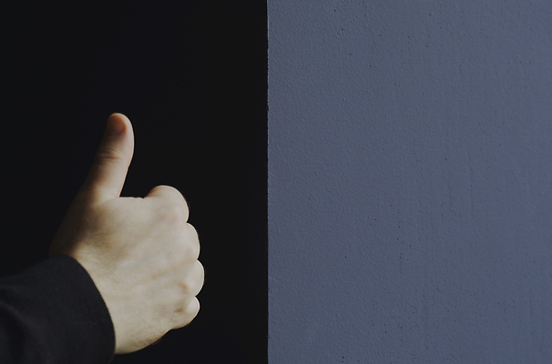 포토 JPG 해외이미지 템플릿 손 남자 백그라운드 컨셉 비즈니스 손가락 교실 미래 관리 사람 손짓 사람없음 우주 디지털 스크린 공백 가리킴 큼 사인 지역 팔 보여주기 반응 목업 카피스페이스 인터랙티브 비어있는 해외202309 해외포토 교육 학교 모션 신체부위 크기 파일형식