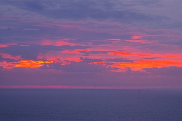 포토 JPG 해외이미지 오렌지 사람없음 빨간색 빛 황혼 일몰 강렬 광 해외202309 해외포토 컬러 과일 노을 파일형식