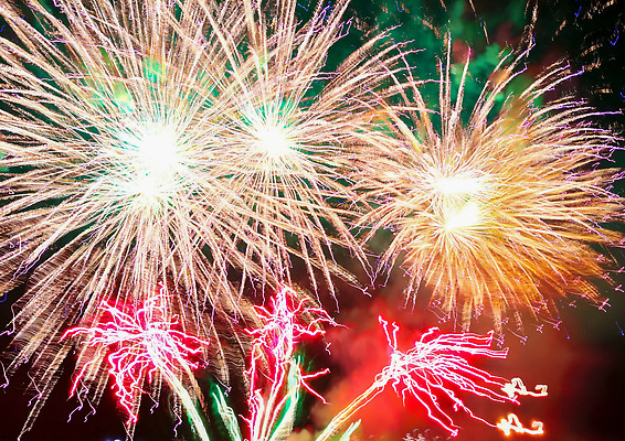 포토 JPG 해외이미지 기념일 행복 컬러 백그라운드 하늘 불 추상 휴가 새로움 기념 폭죽 불꽃놀이 미술 이벤트 사람없음 빨간색 빛 컬러풀 파티 검은색 축제 어둠 기쁨 로켓 축하 4 야간 큼 폭발 연도 마법 스카이라인 7월 광 독립 크리스마스이브 해외202309 해외포토 자연요소 감정 컨셉 크리스마스 무늬 놀이 문화예술 숫자 날짜 크기 파일형식