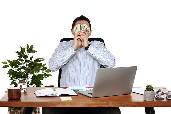 포토 JPG 해외이미지 백인 직업 남자 행복 돈 성공 수염 주택 한명 미소 성인 금융 노트북 컴퓨터 사무실 달러 기쁨 우승 작업 비즈니스맨 던지기 재산 가난 종업원 책상 경영자 공유 유지 복권 수입 프리랜서 필승 경제학 해외202309 해외포토 서양인 1 교육 감정 가구 컨셉 비즈니스 모션 표정 사람 건물 경제 전자제품 최고 직장인 리더 파일형식