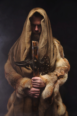 포토 JPG 해외이미지 남자 문화 무기 컨셉 한명 취미 어둠 힘 수확 골동품 게임 용기 칼날 수비 중세 역사 승려 철 복고 싸움 보안 과거 육군 무거움 병정 전사 갑옷 르네상스 복원 빅토리아 옛날 코스프레 해외202309 해외포토 1 그릇 농업 모션 놀이 군대 안전 사람 무게 보호장비 성직자 파일형식