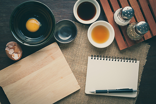 포토 JPG 해외이미지 음식 백그라운드 재료 요리 사람없음 목재 주방 식당 계란 요리사 공책 식사 저녁식사 수확 신선 맛 연습 메뉴 준비 레이아웃 레시피 소셜네트워크 처음 필터 핸드메이드 힙스터 맛있는 효과 해외202004 해외포토 나무 직업 패션 컨셉 농업 문구용품 상점 알 파일형식