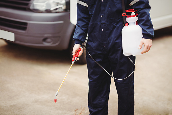 포토 JPG 해외이미지 백인 직업 남자 교통시설 자동차 청소년 노동자 거리 주택 서기 안전 20대 사람없음 야외 잡기 업무 작업 해충 컨테이너 승합차 서비스 분무기 적재 농약 농약살포기 압력 재주꾼 제어 제초제 조작 화학물질 해외202004 해외포토 서양인 산업 육상교통 교통 모션 승용차 사람 청년 건물 화학 벌레 시설 파일형식