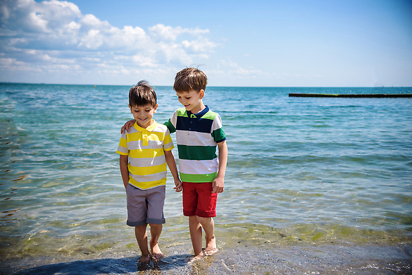 포토 JPG 해외이미지 백인 라이프스타일 남자 행복 실루엣 아들 얼굴 어린이 모래 파도 바다 여행 백그라운드 가족 자연 휴가 사람 소년 야외 두명 물 파란색 태양 뷰티 기쁨 아기 걸음마 남동생 해외202309 해외포토 자연요소 서양인 감정 컬러 관계 모션 촬영기법 생활 신체부위 생태계 동생 파일형식