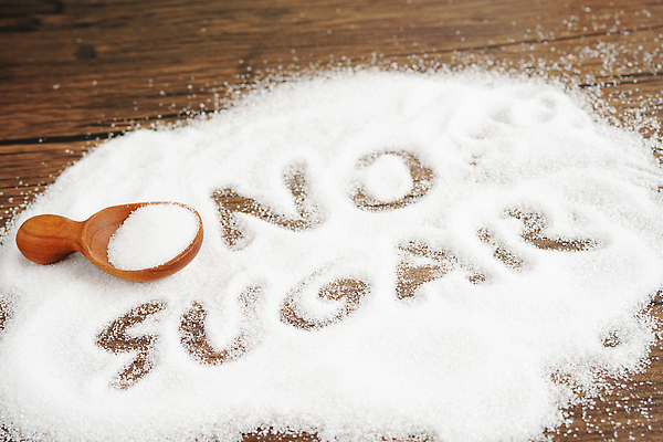 포토 JPG 해외이미지 영어 사람없음 숟가락 흰색 설탕 그만 당뇨병 해외202309 해외포토 문자 컬러 수저 질병 파일형식