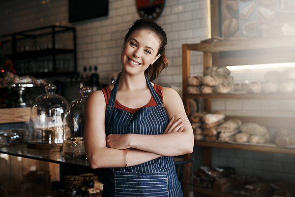 포토 JPG 해외이미지 응시 여자 사업가 성공 한명 성인 앞모습 팔짱 상점 카페 사장 직원 자영업 성인여자한명만 소상공인 해외202309 해외포토 직업 1 시선 뷰포인트 컨셉 비즈니스 모션 사람 경제 상인 여자한명만 성인여자만 파일형식