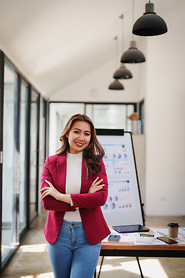 포토 JPG 해외이미지 직업 회사 비즈니스 통신 통계 성공 그래프 설계 직장 한명 사람 금융 노트북 컴퓨터 사무실 디지털 성장 업무 작업 비즈니스맨 비즈니스우먼 그룹 계획 토론 종업원 사이버 분석 동료 보고서 경영자 문서 투자 회계 경영 마케팅 프로젝트 브레인스토밍 해외202309 해외포토 1 여자 남자 컨셉 관계 경제 전자제품 직장인 리더 파일형식