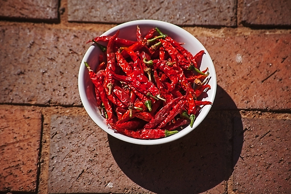 포토 JPG 해외이미지 식물 음식 컬러 백그라운드 농업 채소 재료 고추 피망 파프리카 건강 요리 사람없음 빨간색 초록색 주방 추위 신선 뜨거움 양념 그룹 맛 먹기 향신료 유기농 매움 날것 향료 후추 칠레 내추럴 연소 꼬투리 숙성 식용 채식주의자 해외202309 해외포토 웰빙 산업 컨셉 모션 남아메리카 채식 향기 냄새 향미료 파일형식