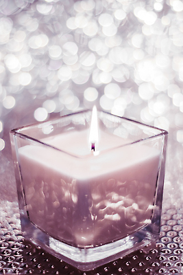 포토 JPG 해외이미지 촛불 사람없음 반짝임 보케 빛망울 연분홍색 해외202309 해외포토 분홍색 초 모션 빛 파일형식