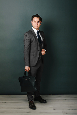 포토 JPG 해외이미지 모델 직업 응시 교육 남자 지도 서류가방 회사 사업가 성공 넥타이 설계 아이디어 한명 서기 사람 정장 금융 경제 믿음 표현 업무 비즈니스맨 자신감 상담원 대표 중개인 만족 컨설턴트 경영자 투자 책임자 보험 변호사 경영 염원 정중 해외202309 해외포토 1 시선 잡화 옷 감정 컨셉 가방 비즈니스 모션 작업 직장인 사무원 전문직 상담 리더 파일형식