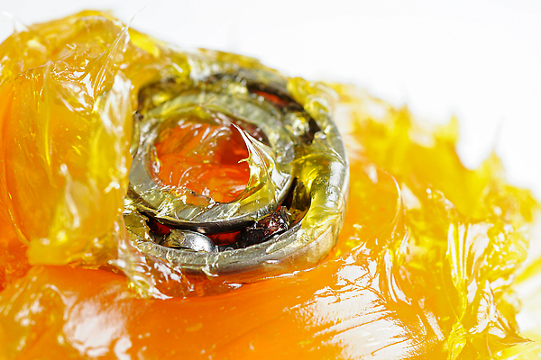 포토 JPG 해외이미지 산업 백그라운드 부분 공 공장 교통시설 자동차 사람없음 노란색 금속 기계 미니어처 장비 업무 바퀴 수리 제조 석유 상품 서비스 합성 짐차 엔진 정비공 기어 모터 유지 고립 베어링 자동 차고 철강 화학물질 해외202309 해외포토 육상교통 컬러 교통 공업 재질 모형 작업 화학 기술자 시설 파일형식