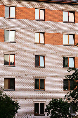 포토 JPG 해외이미지 디자인 외관 벽 컨셉 오렌지 비즈니스 건축양식 창문 유리 하늘 호텔 아파트 주택 프레임 사람없음 야외 건물 세로 금융 빛 햇빛 반사 일출 탑 고층빌딩 황혼 일몰 도시 센터 큼 상업 장면 지역 스카이라인 노려봄 개발 교외 해외202309 해외포토 건축물 건축 과일 재질 숙소 표정 빌딩 경제 태양 노을 크기 파일형식