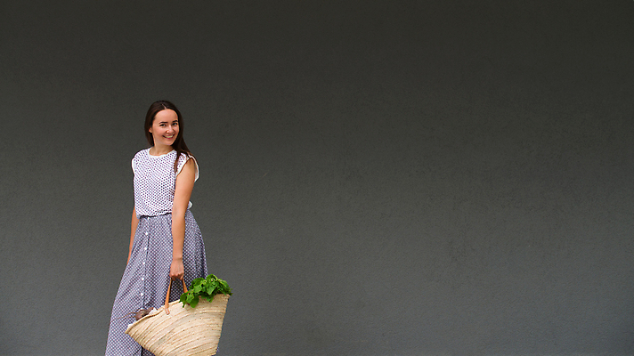 포토 JPG 해외이미지 라이프스타일 배너 잡화 음식 벽 백그라운드 컨셉 채소 가방 포장 유리 건강 한명 초록색 쇼핑 걷기 환경 상점 재활용 금지 흰색 신선 잡기 면 항아리 플라스틱 에코 유기농 복고 낭비 슈퍼마켓 내추럴 영 무료 힙스터 카피스페이스 해외202309 해외포토 1 웰빙 패션 컬러 모션 재질 사람 생활 숫자 공백 도자기 친환경 파일형식