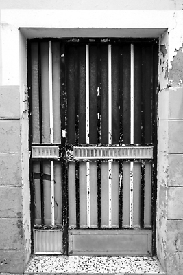 포토 JPG 해외이미지 주간 디자인 외관 벽 백그라운드 패턴 추상 주택 흑백 매달리기 텐트 사람없음 목재 장식 빛 문 금속 스크린 검은색 줄무늬 손상 수확 흰색 판넬 그리기 스페인 그늘 천 입장 묘사 질감 복고 기하학 셔터 알리칸테 엘리먼트 해외202309 해외포토 자연요소 나무 유럽 컬러 컨셉 무늬 농업 재료 모션 재질 촬영기법 캠핑도구 건물 직물 파일형식