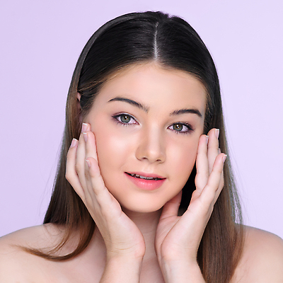 포토 JPG 해외이미지 모델 여자 백그라운드 한명 상반신 성인 앞모습 우아함 피부 성인여자한명만 해외202309 해외포토 1 뷰포인트 컨셉 사람 신체부위 여자한명만 성인여자만 파일형식