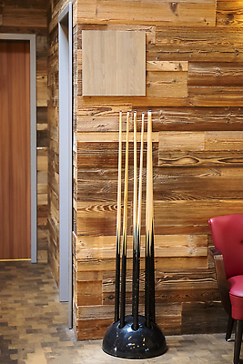 포토 JPG 해외이미지 디자인 스포츠 공 놀이 실내 서기 취미 사람없음 내부 목재 초록색 세트 갈색 경쟁 방 장비 게임 공구 막대기 클럽 신호 해외202309 해외포토 나무 컬러 컨셉 재료 모션 도구 파일형식