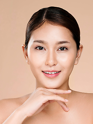 포토 JPG 해외이미지 모델 응시 여자 얼굴 한명 동양인 손짓 상반신 성인 앞모습 뷰티 우아함 피부 순수 성인여자한명만 해외202309 해외포토 1 시선 뷰포인트 컨셉 모션 사람 인종 신체부위 여자한명만 성인여자만 파일형식