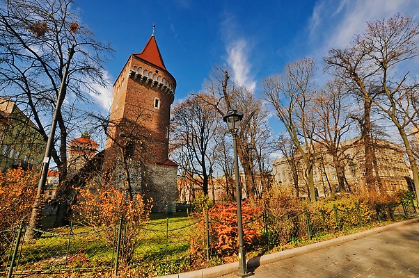 포토 JPG 해외이미지 외관 여행 건축양식 풍경 사람없음 야외 건물 관광지 도시풍경 여행객 도시 역사 장면 광택 타운 동유럽 폴란드 랜드마크 옛날 크라쿠프 해외202309 해외포토 건축물 건축 유럽 사람 파일형식