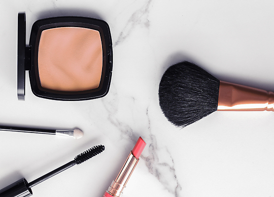 포토 JPG 해외이미지 백그라운드 사람없음 립스틱 고급 마스카라 대리석 메이크업브러쉬 파운데이션 해외202309 해외포토 컨셉 재료 화장품 붓 파일형식