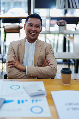 포토 JPG 해외이미지 응시 행복 감정 얼굴 백그라운드 컨셉 셔츠 비즈니스 CEO 사업가 성공 한명 서기 미소 웃음 앉기 동양인 인종 정장 상반신 성인 야외 가로 컴퓨터 사무실 팔짱 작업 비즈니스맨 복도 대표 종업원 집중 경영자 면접 개성 팔 변호사 접기 카피스페이스 해외202309 해외포토 직업 1 시선 옷 남자 상의 모션 표정 사람 신체부위 전자제품 공백 직장인 리더 파일형식