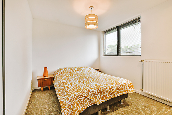 포토 JPG 해외이미지 창문 탁자 사람없음 인테리어 공간 방 침대 블라인드 해외202309 해외포토 디자인 가구 커튼 파일형식