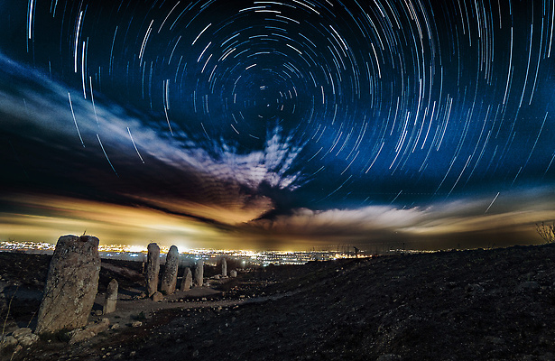 포토 JPG 해외이미지 별 여행 하늘 사람없음 빛 어둠 낭만 야간 북극 천문학 천연기념물 고고학 해외202309 해외포토 자연요소 교육 컨셉 극지방 파일형식