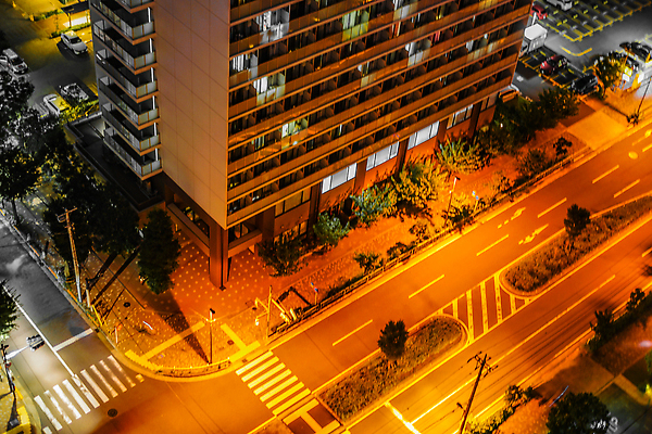 포토 JPG 해외이미지 도로 길 자동차 아파트 사람없음 건물 도시풍경 고층빌딩 도시 도쿄 혀 속도 해외202309 해외포토 건축물 육상교통 교통시설 주택 풍경 빌딩 일본 입 파일형식