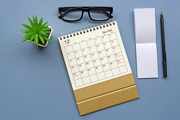 포토 JPG 해외이미지 디자인 교육 백그라운드 컨셉 비즈니스 학교 이벤트 사람없음 장식 스터디 사무실 숫자 우주 다이어리 쪽지 공백 달력 업무 일주일 발표 날짜 12월 연도 책상 사인 약속 심플 월 리뷰 마감 조언 공급 플랫레이 카피스페이스 해외202309 해외포토 문자 가구 학습 사무용품 작업 플랫 파일형식