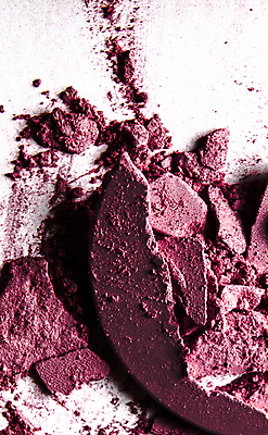 포토 JPG 해외이미지 사람없음 뷰티 보라색 손상 화려 흰배경 아이섀도 해외202309 해외포토 컬러 백그라운드 컨셉 화장품 흰색 파일형식