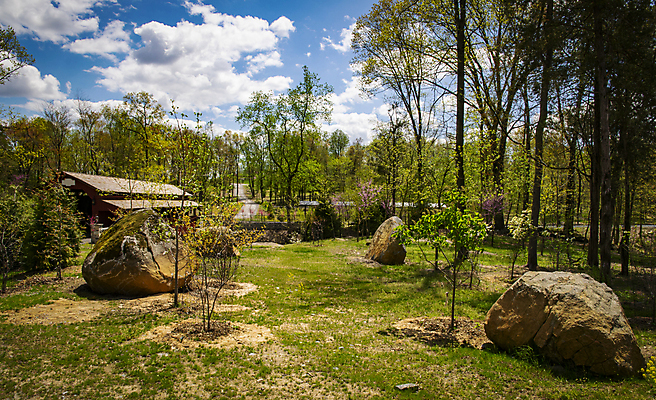 포토 JPG 해외이미지 나무 계절 공원 도로 여행 백그라운드 잎 밭 건축양식 자연 하늘 휴가 풍경 사람없음 야외 건물 목재 빨간색 여름 강 컬러풀 뷰티 농장 미국 수확 가을 시골 개울 역사 외양간 랜드마크 옛날 해외202309 해외포토 식물 건축물 공공시설 건축 길 컬러 북아메리카 농업 재료 교통시설 생태계 파일형식
