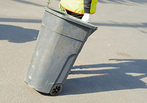 포토 JPG 해외이미지 직업 도로 거리 사람없음 환경 재활용 쓰레기통 도시 붓 오염 보호 쓰레기 폐기물 컨테이너 플라스틱 빗자루 청소 버리기 서비스 에코 먼지 재활용품 청소부 유지 낭비 생태학 수집가 규칙적 해외202309 해외포토 교육 산업 길 컨셉 교통시설 모션 재질 청소도구 친환경 파일형식