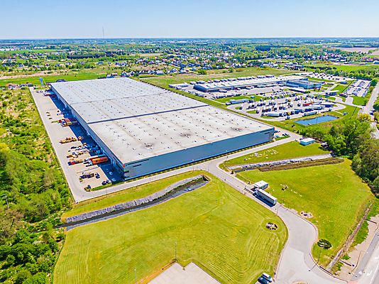 포토 JPG 해외이미지 산업 도로 비즈니스 교통시설 모션 안테나 사람없음 건물 화물 상품 주식 교차로 창고 상업 머리위 지역 트랙터 수납 짐차 무거움 트레일러 슈퍼마켓 항공촬영 수입 조감도 터미널 해외202309 해외포토 건축물 길 뷰포인트 교통 통신 자동차 금융 상점 운송업 무게 농기계 시설 특수차량 파일형식