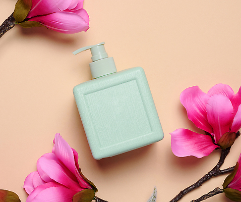 포토 JPG 해외이미지 꽃 사람없음 뷰티 화려 피부관리 아로마테라피 공병 에센스 해외202309 해외포토 식물 컨셉 화장품 테라피 병_담는 파일형식