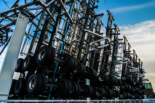 포토 JPG 해외이미지 산업 건축양식 건설업 풍경 사람없음 건물 도시풍경 금속 항구 기계 일몰 건설현장 화물 만 제조 저녁 컨테이너 기중기 무역 함선 과거 수입 해외202309 해외포토 건축물 건축 컨셉 배_교통 교통시설 재질 노을 운송업 도시 중장비 야간 파일형식