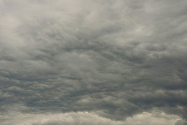 포토 JPG 해외이미지 하늘 사람없음 어둠 회색 폭풍 무거움 해외202309 해외포토 컬러 날씨 무게 파일형식