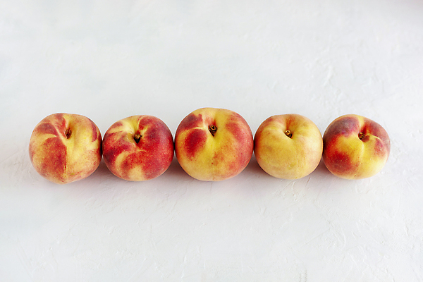 포토 JPG 해외이미지 식물 잡화 계절 선 음식 컬러 백그라운드 농업 과일 자연 사람없음 빨간색 빛 컬러풀 농장 노란색 상점 수확 신선 발표 시장 상품 오브젝트 복숭아 5 남쪽 슈퍼마켓 수입 숙성 이국적 줄서기 채식주의자 플랫레이 카피스페이스 해외202309 해외포토 산업 모션 숫자 공백 플랫 방향 생태계 채식 파일형식