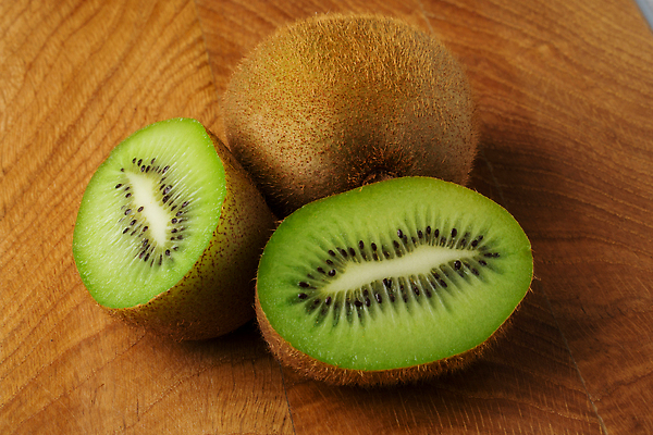 포토 JPG 해외이미지 음식 컬러 조각 백그라운드 다이어트 과일 재료 부분 자연 디저트 실내 건강 키위 사람없음 초록색 갈색 흰색 신선 그룹 달콤 맛 자르기 먹기 오브젝트 상쾌 유기농 날것 슬라이스 비타민 내추럴 고립 숙성 이국적 채식주의자 해외202309 해외포토 웰빙 감정 컨셉 모션 내부 생태계 채식 영양소 파일형식