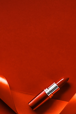 포토 JPG 해외이미지 리본 사람없음 빨간색 뷰티 화장품 립스틱 오브젝트 해외202309 해외포토 컬러 파일형식