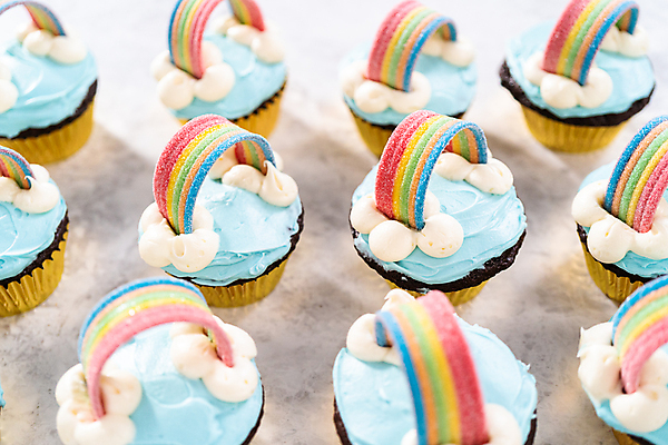 포토 JPG 해외이미지 무지개 사람없음 장식 달콤 컵케이크 젤리 휘핑크림 해외202309 해외포토 자연요소 디저트 케이크 맛 크림 휘핑 파일형식