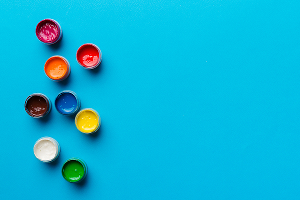 포토 JPG 해외이미지 디자인 교육 컬러 백그라운드 컨셉 학교 직장 실내 창조 미술 취미 사람없음 장식 빨간색 초록색 파란색 세트 컬러풀 페인트 물감 장비 흰색 공구 붓 업무 오픈 항아리 그리기 그룹 팔레트 캔 컨테이너 양동이 오브젝트 그림 예술가 화가 광택 멀티 아크릴 해외202309 해외포토 직업 산업 회사 모션 재질 문화예술 내부 미술도구 도구 작업 도자기 파일형식