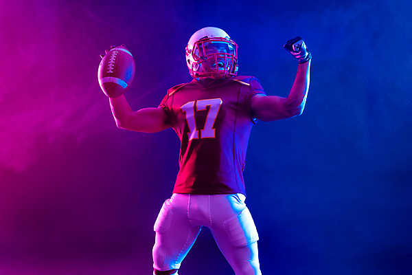 포토 JPG 해외이미지 템플릿 라이프스타일 디자인 배너 남자 포스터 스포츠 백그라운드 컨셉 돈 공 벽지 놀이 모바일 기념 한명 사람 10대 3D 축구 덮개 게임 우승 네온 점수 온라인 다운로드 소셜미디어 승자 운동가 플레이어 필승 카피스페이스 해외202309 해외포토 1 청소년 생활 구기 공백 뚜껑 최고 재산 디지털합성 파일형식