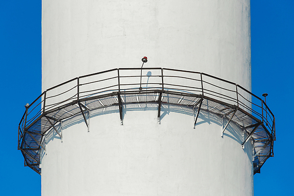 포토 JPG 해외이미지 식물 디자인 외관 산업 벽 컨셉 건축양식 사다리 하늘 지붕 안전 사람없음 야외 건물 세로 계단 탑 금속 힘 장비 흰색 관찰 원형 정상 갑판 철 오르기 공학 단상 단계 철강 철책 해외202309 해외포토 도형 건축물 교육 건축 컬러 배_교통 모션 재질 도구 파일형식