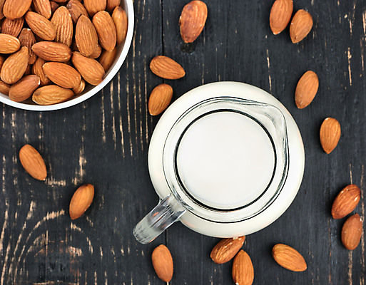 포토 JPG 해외이미지 음료 음식 백그라운드 다이어트 재료 유리 탁자 건강 씨앗 사람없음 목재 우유 견과류 흰색 시골 조끼 도자기 사발 오브젝트 유기농 아몬드 유리주전자 내추럴 채식주의자 비건 해외202309 해외포토 나무 식물 웰빙 컬러 가구 재질 주전자 유제품 외투 사기그릇 채식 파일형식